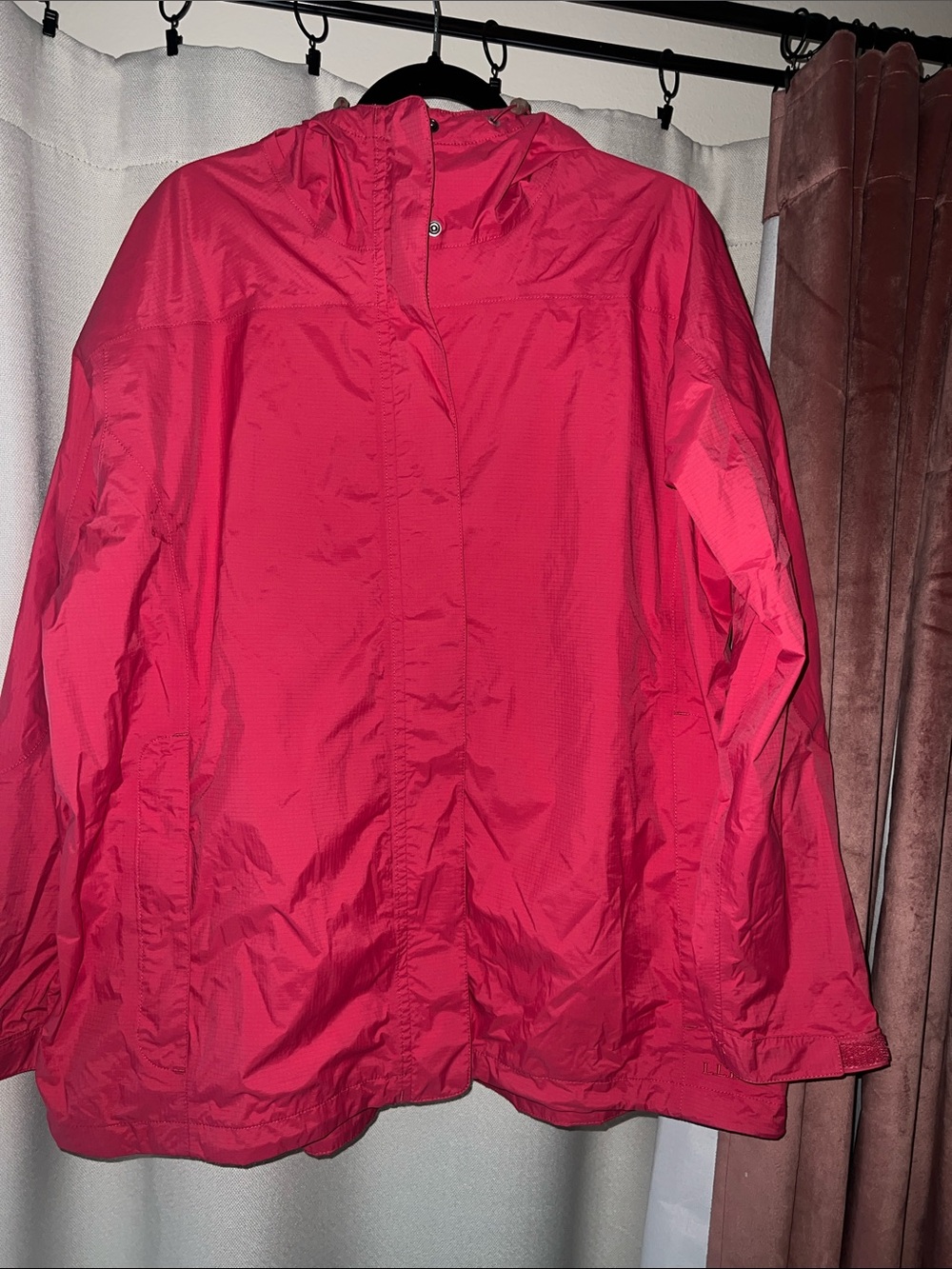 L.L. Bean Women's Hot Pink Hooded Rain Jacket Plus Size 3X